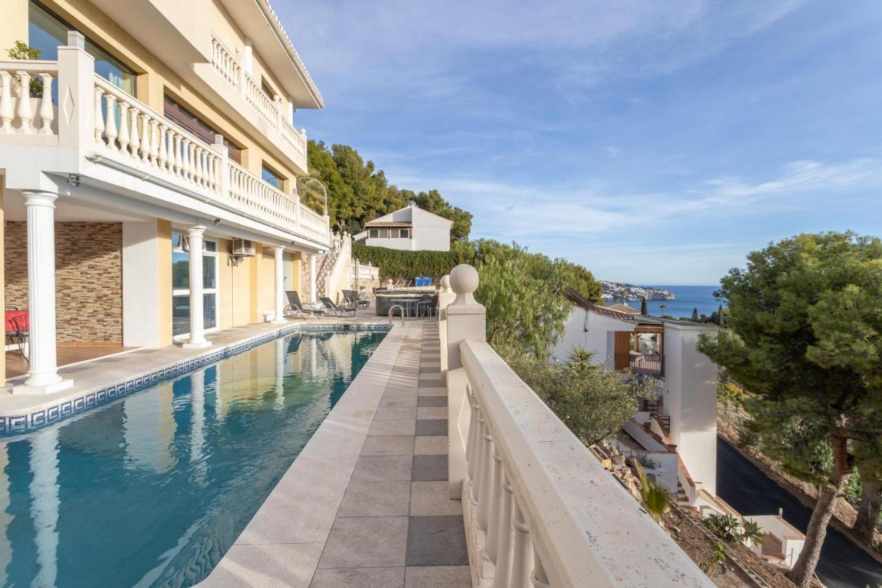 In La Herradura Villa